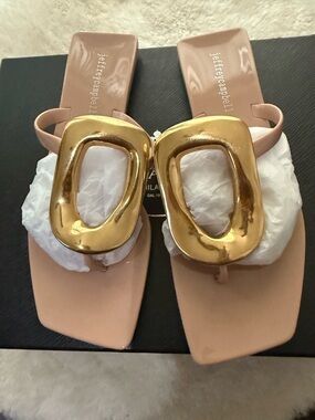 Jeffrey Campbell Linques Nude Blush Jelly  Sandals Jellies Gold Size 7/  38